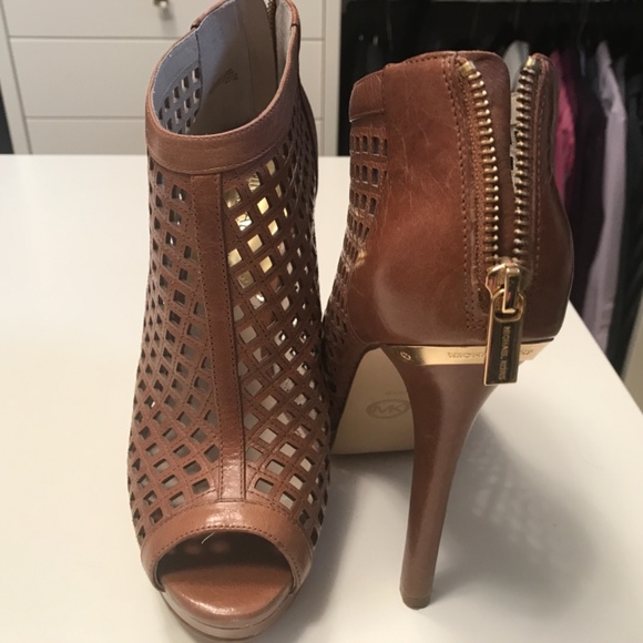 Open Toe Booties - Picture 2 of 5